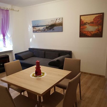 Lia Apartman Kiskunhalas Exterior photo
